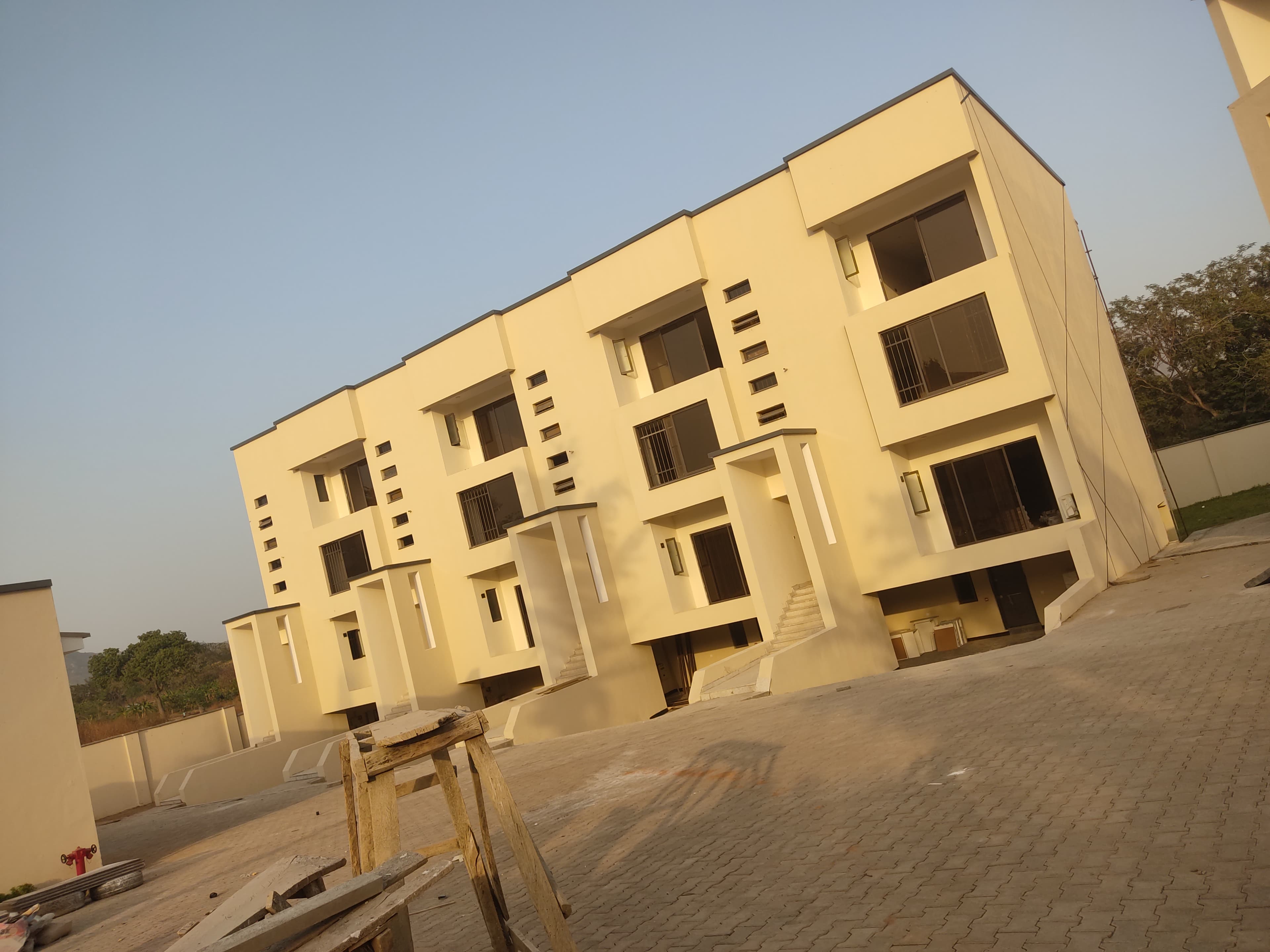 Block of Flats for CVL thumbnail 4