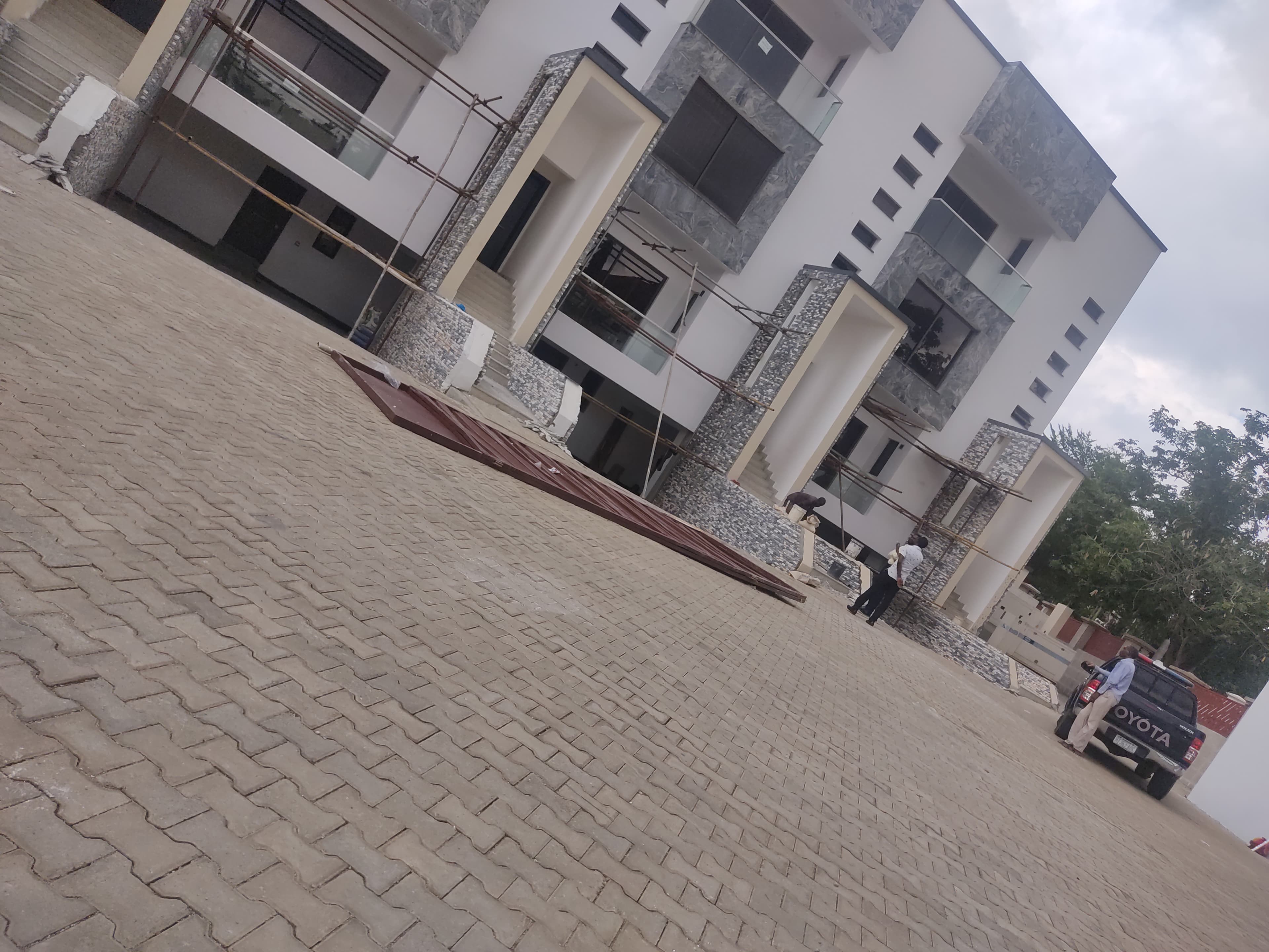 Block of Flats for CVL