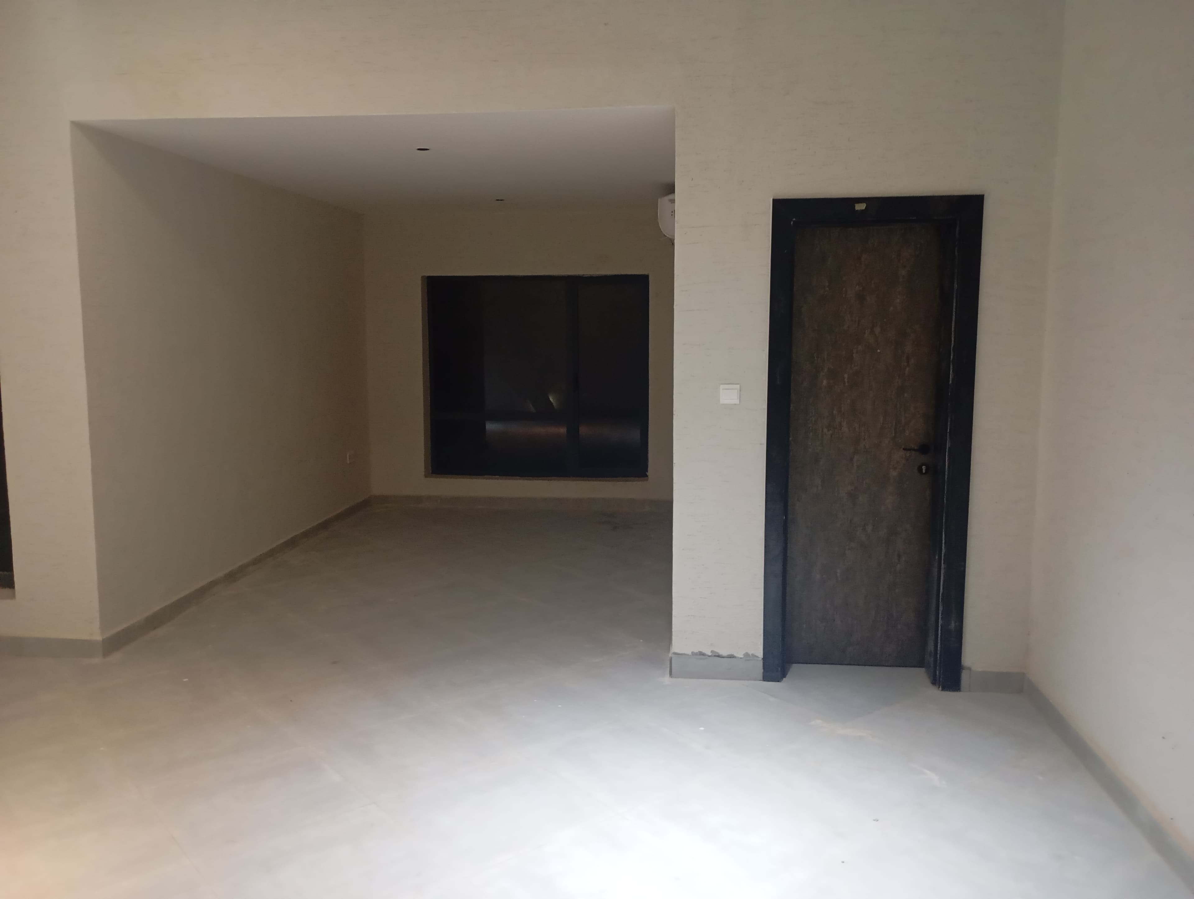 Office Renovation & Completion thumbnail 4